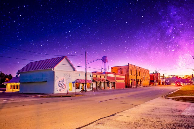 Visit Lindale